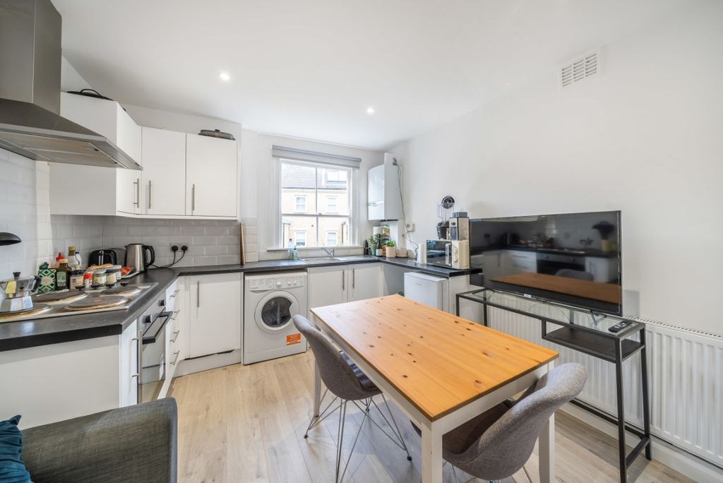 Property photo 2 of 8 1049191 (4)