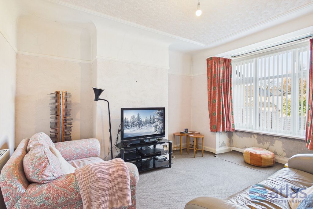 Property photo 2 of 23 Rear Reception Room