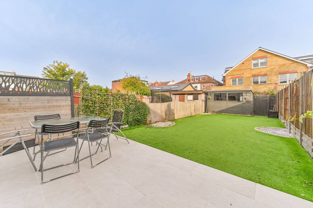 Property photo 3 of 14