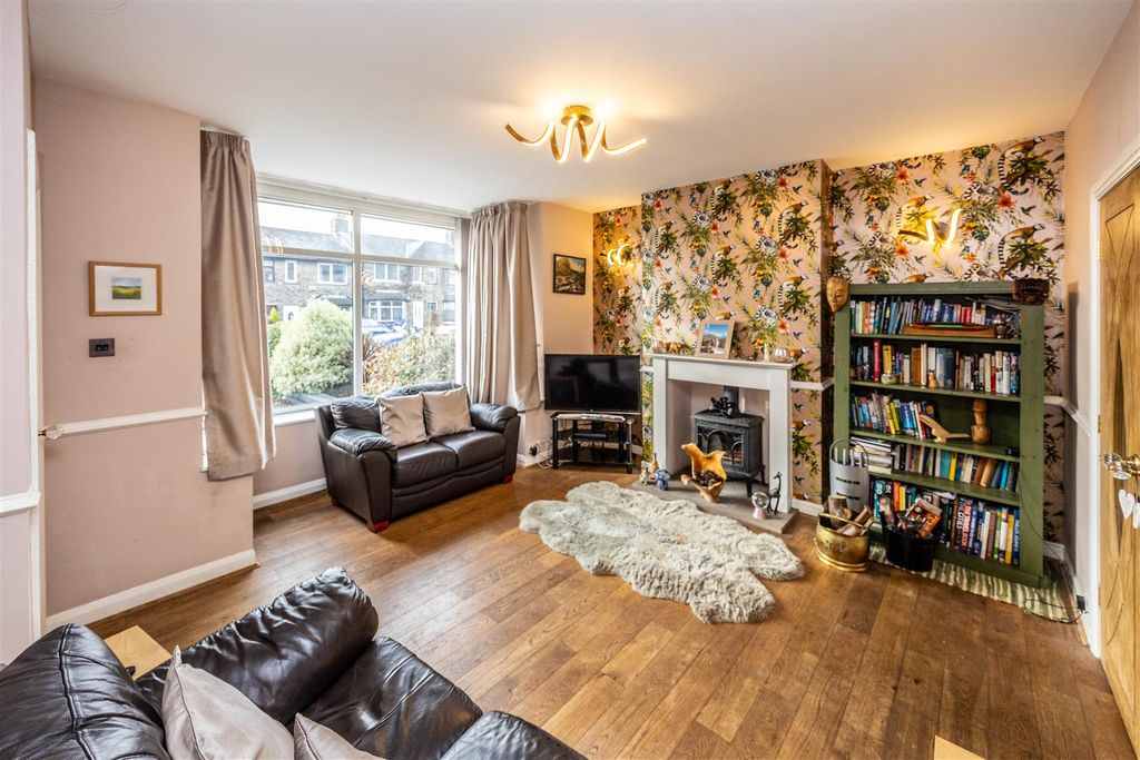 Property photo 3 of 29 28Ihtshelf-140126-3.Jpeg