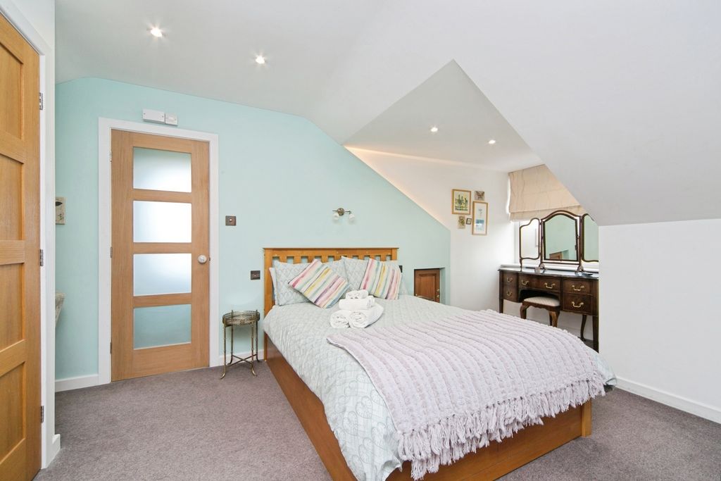 Additional image 10 of 4 bed bungalow for saleLlannerch-Y-Medd, Isle Of Anglesey LL71