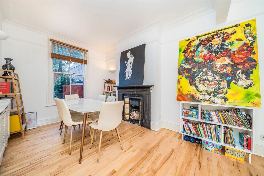 Property photo 3 of 9