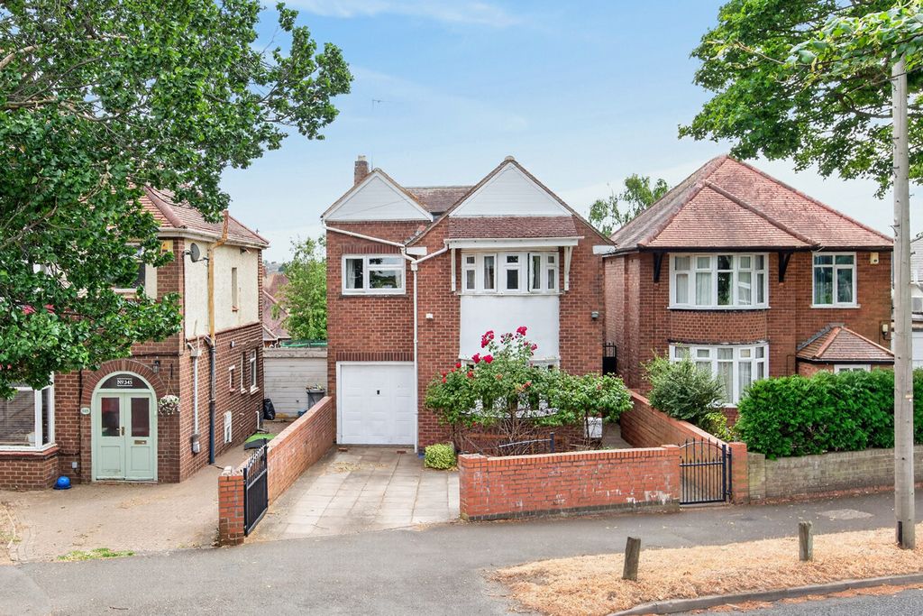Property photo 1 of 38