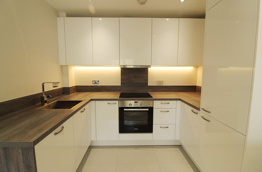 Property photo 3 of 5 Kitchen