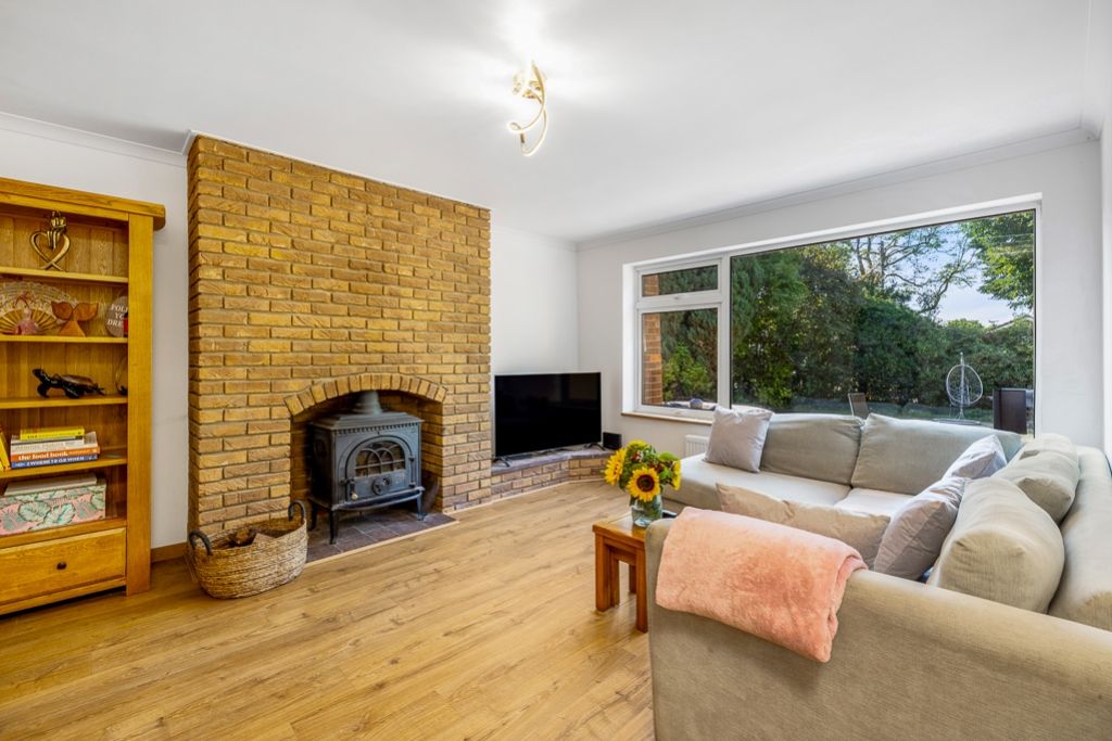 Property photo 3 of 28 14 Blacksmith Lane (Thorpe-On-The-Hill)-4