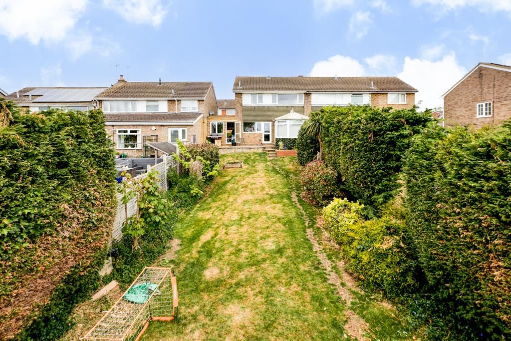 Property photo 2 of 21 10 Nelson Drive, Rothwell-5.Jpg