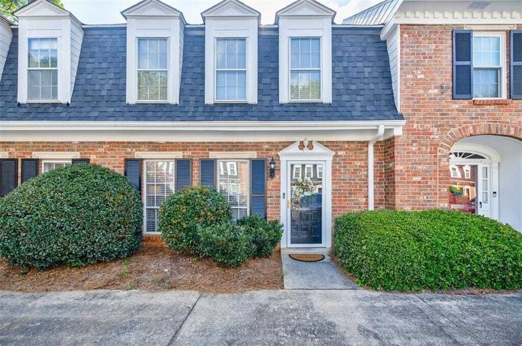 Property photo 1 of 31