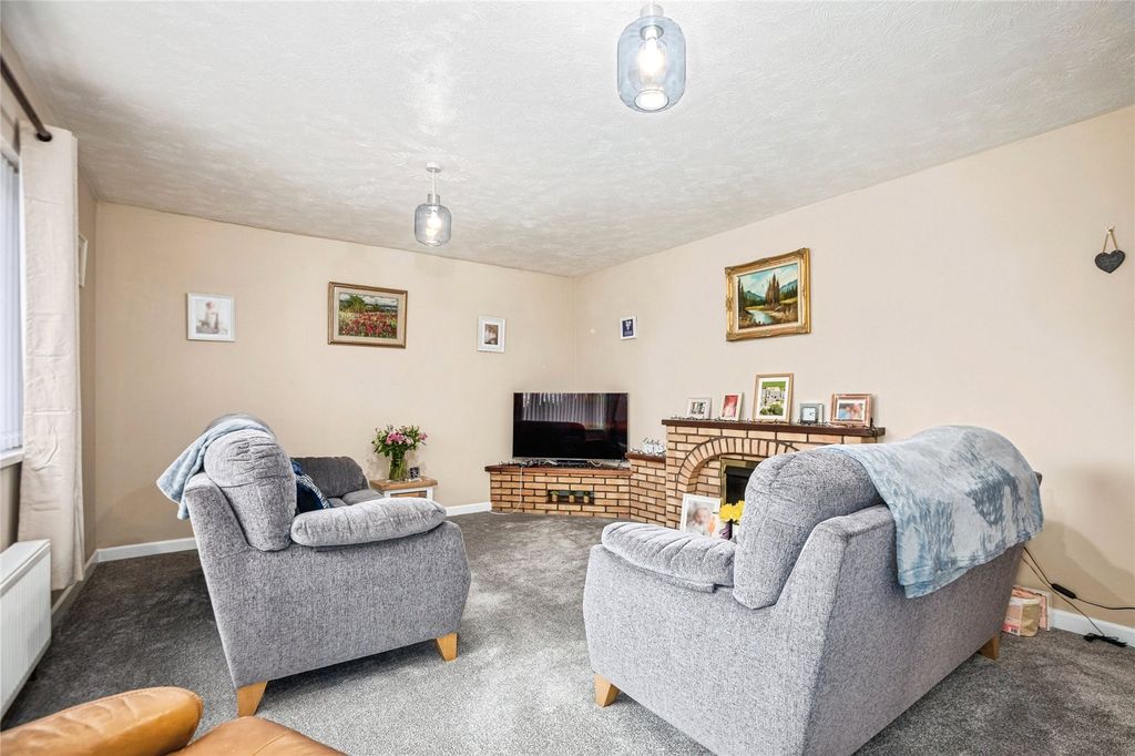 Property photo 3 of 22 Picture No. 05