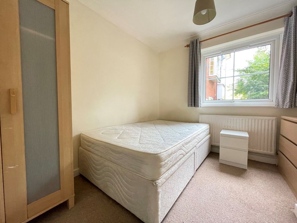 Property photo 3 of 6 Picture No. 22