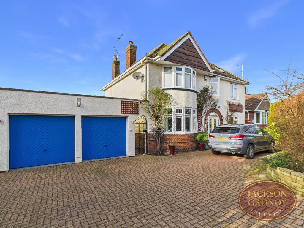 Property photo 1 of 26 North Western Avenue