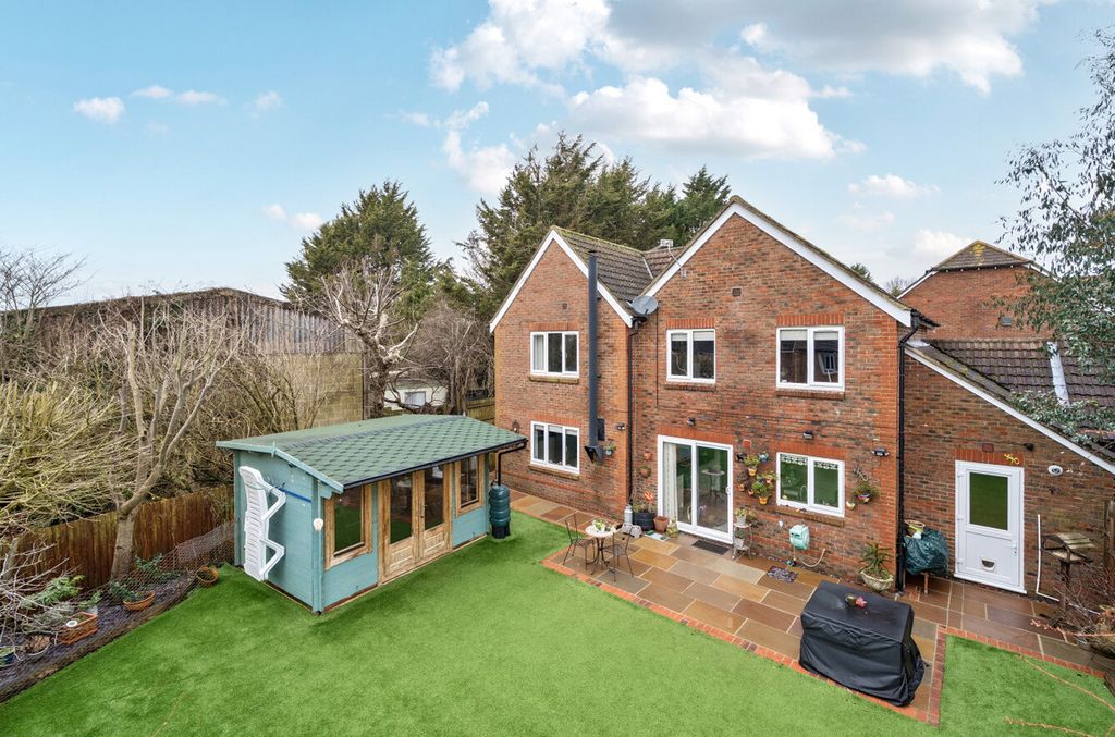 Property photo 1 of 17