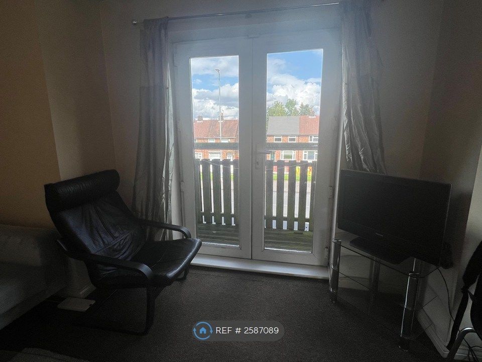 Property photo 3 of 14