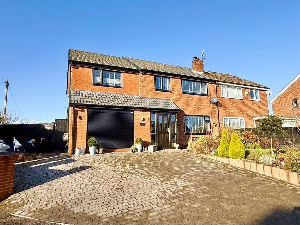 Property photo 1 of 26