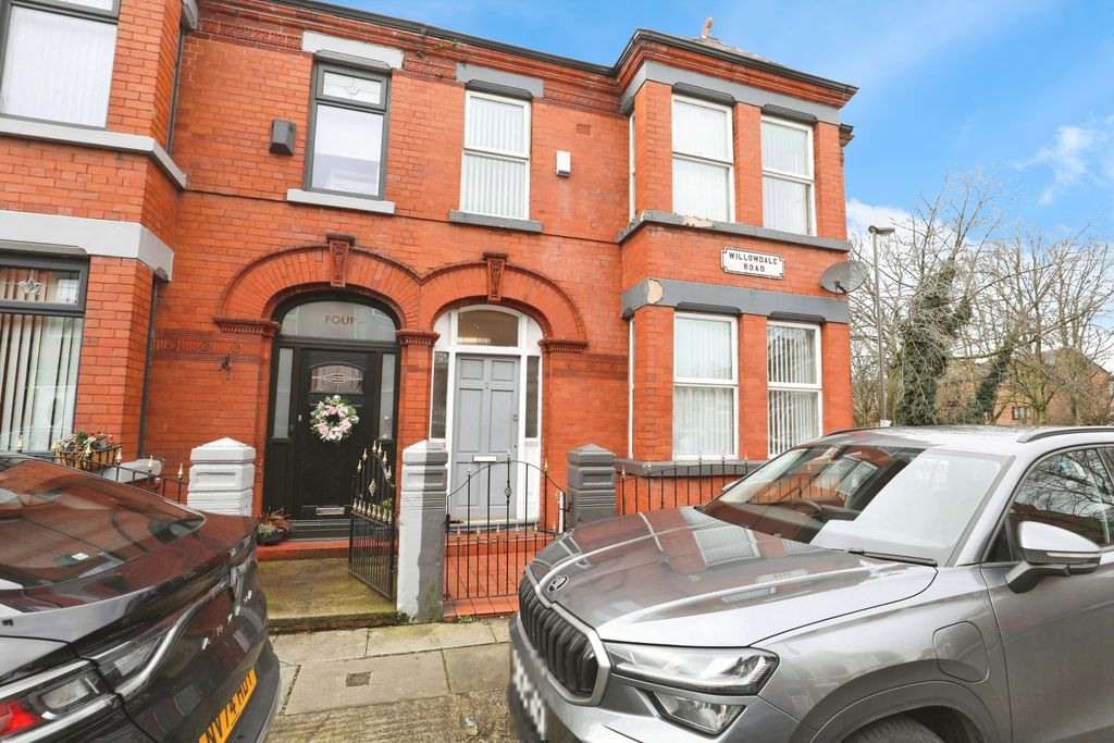 Property photo 1 of 15