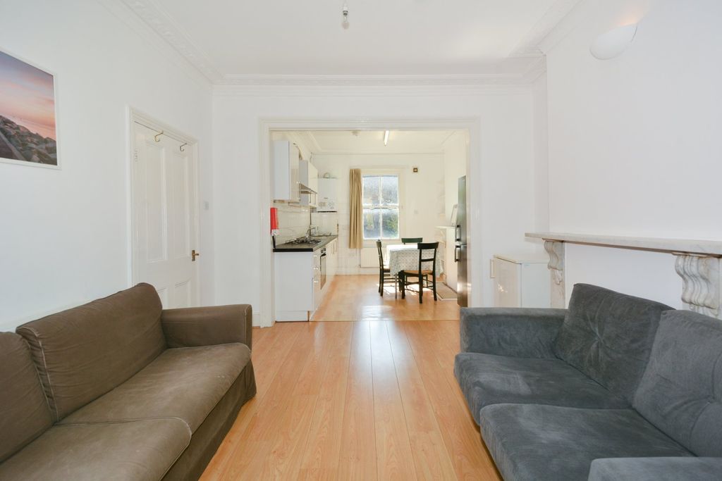 Property photo 1 of 17 Reception Room
