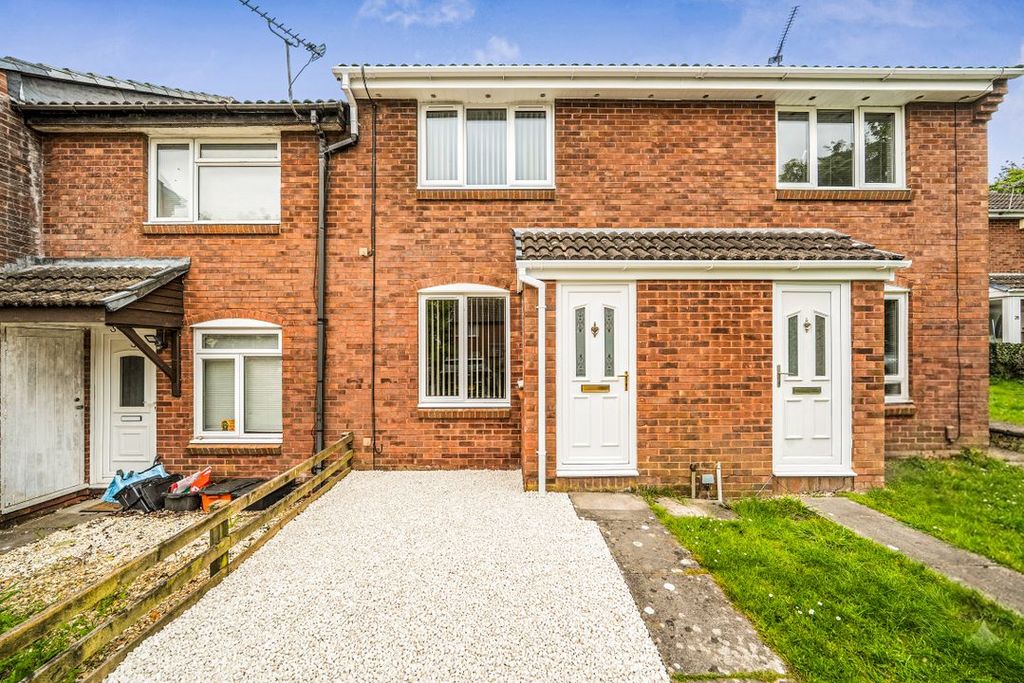 Property photo 1 of 11 145493926A01B162c8c95