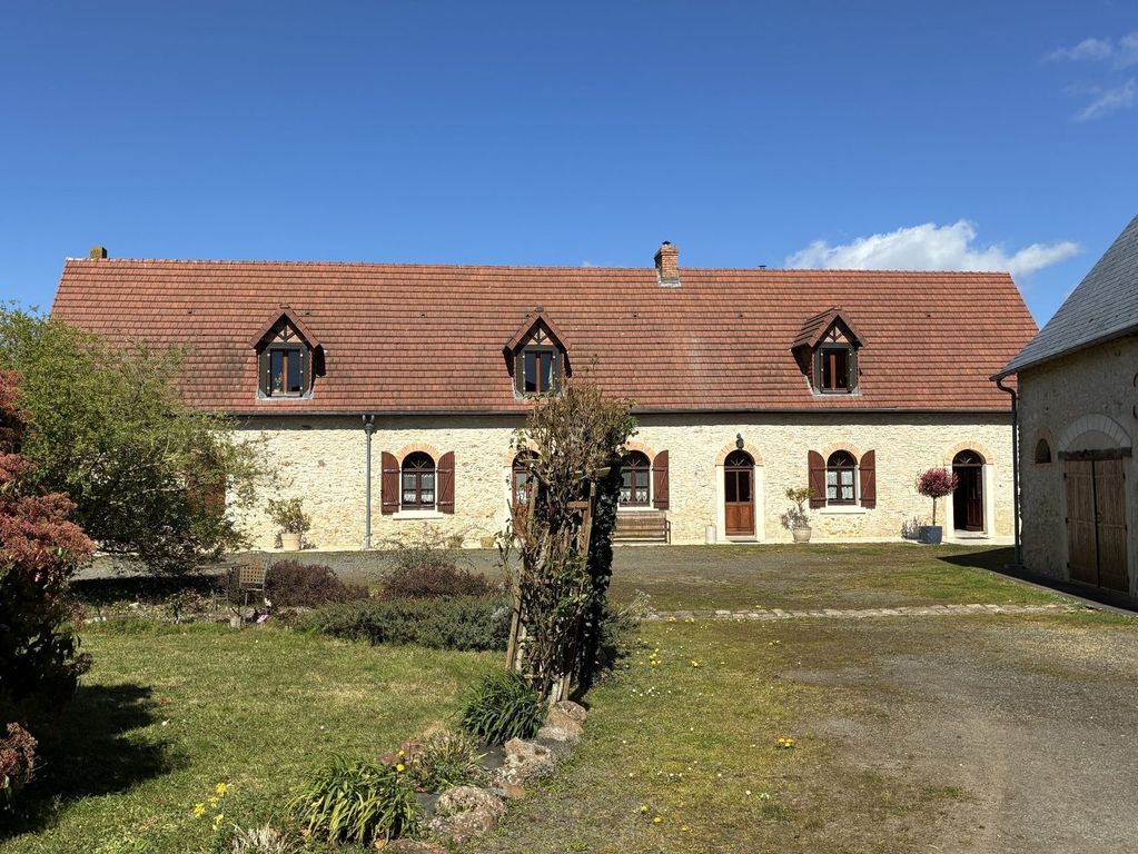 Property photo 1 of 16 Turnkey Equestrian Property With Arena And Riding School, 15