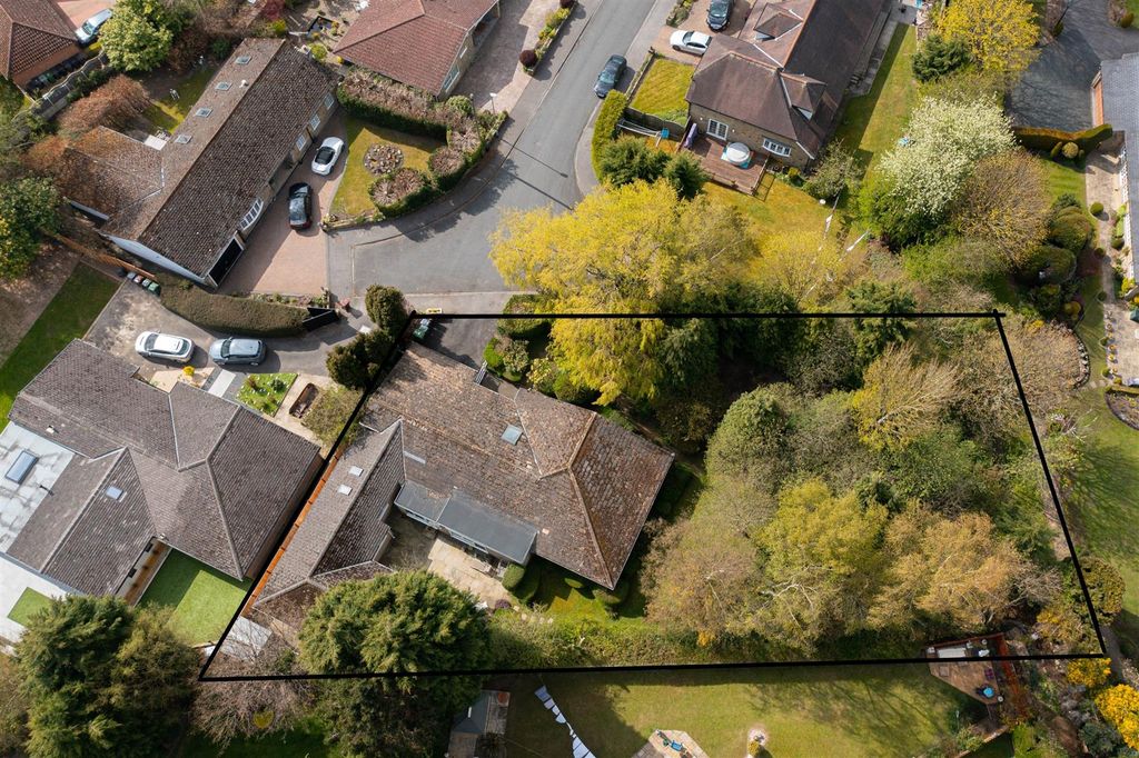 Property photo 2 of 14