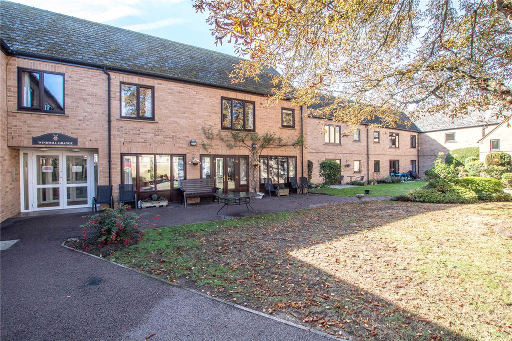 Property photo 1 of 23 Apartment Block