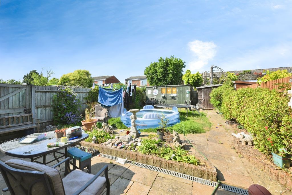 Property photo 3 of 16