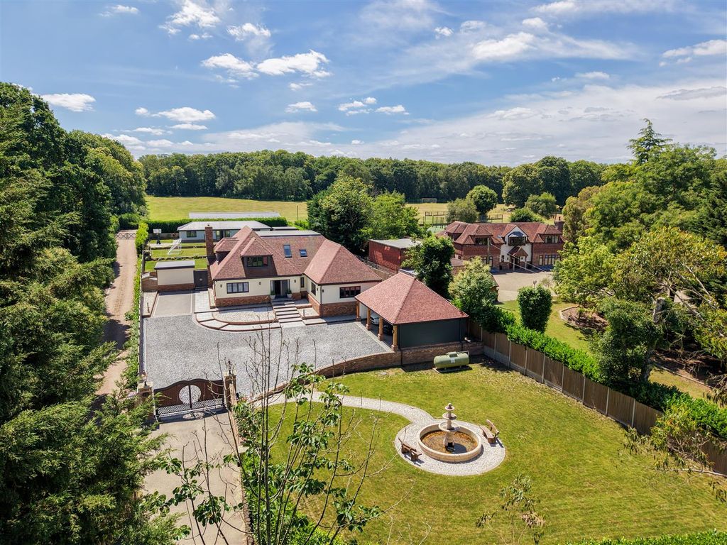 Property photo 2 of 49 The Cedars4.Jpg