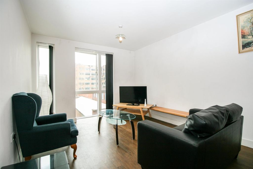 Property photo 1 of 5
