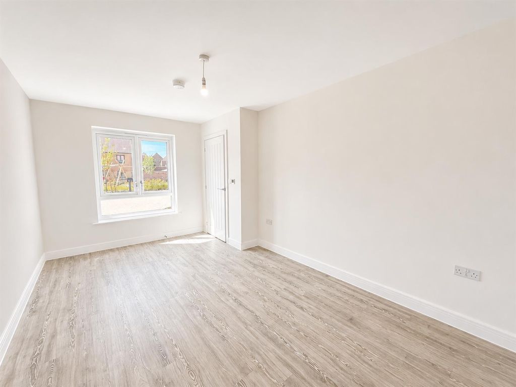Property photo 3 of 15 Living Space 2.Png