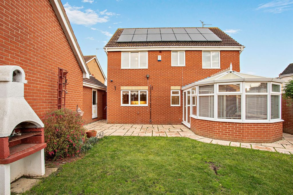 Property photo 2 of 15