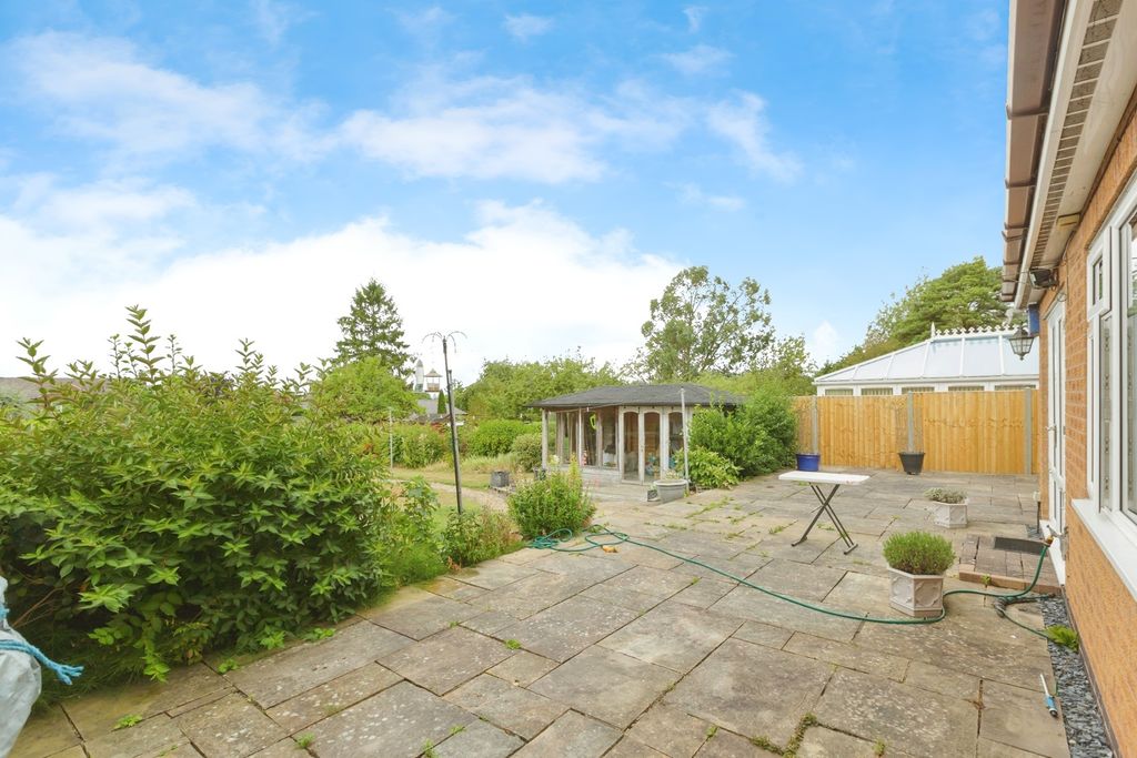 Property photo 3 of 17 Photo