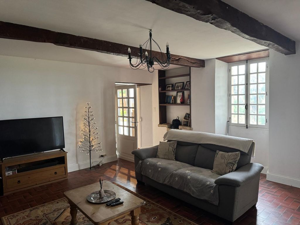 Property photo 3 of 22