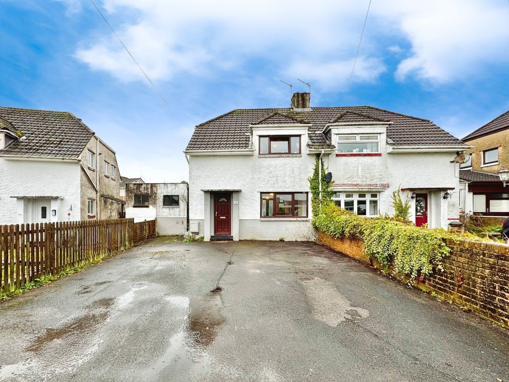 Property photo 2 of 13