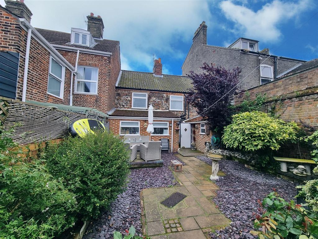 Property photo 3 of 20 Rear 2