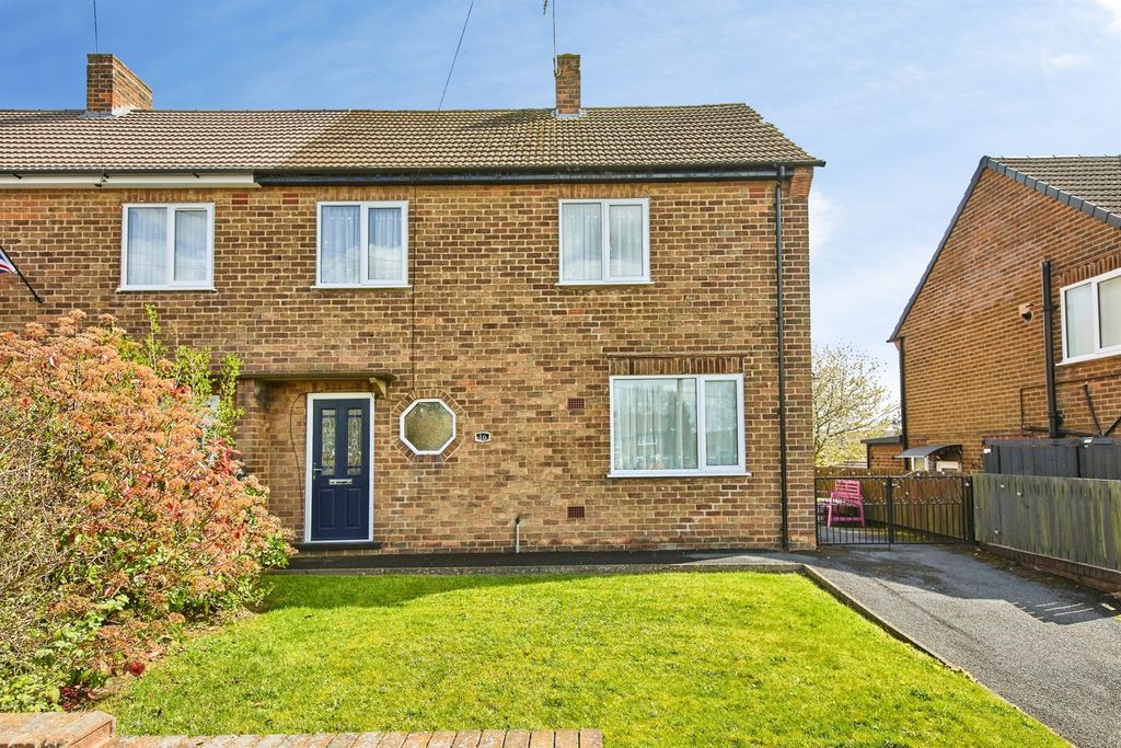 Property photo 2 of 40