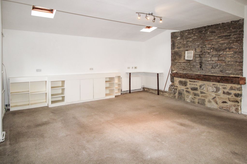 Property photo 2 of 16 Living Room