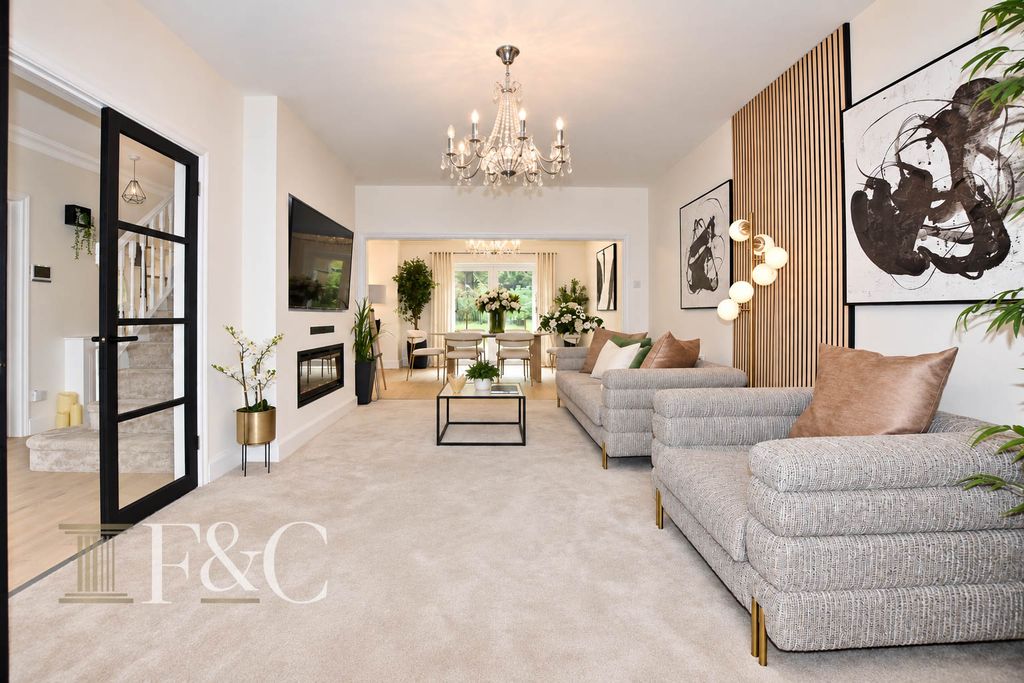 Property photo 2 of 29 6ee0A95c-8165-400d-84A1-4566Eda1Fbd8