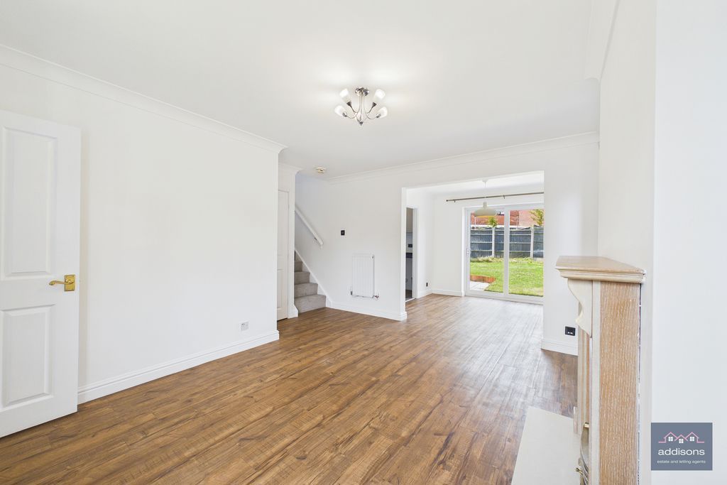 Property photo 2 of 21 Photo 4