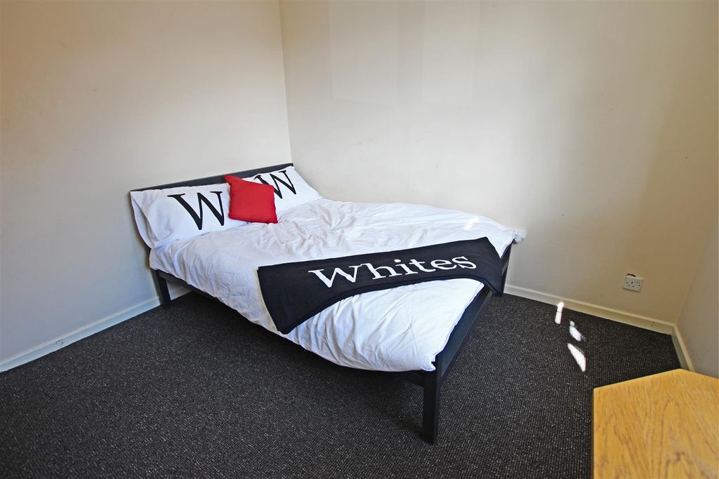 Property photo 3 of 12 Img_9624.Jpg