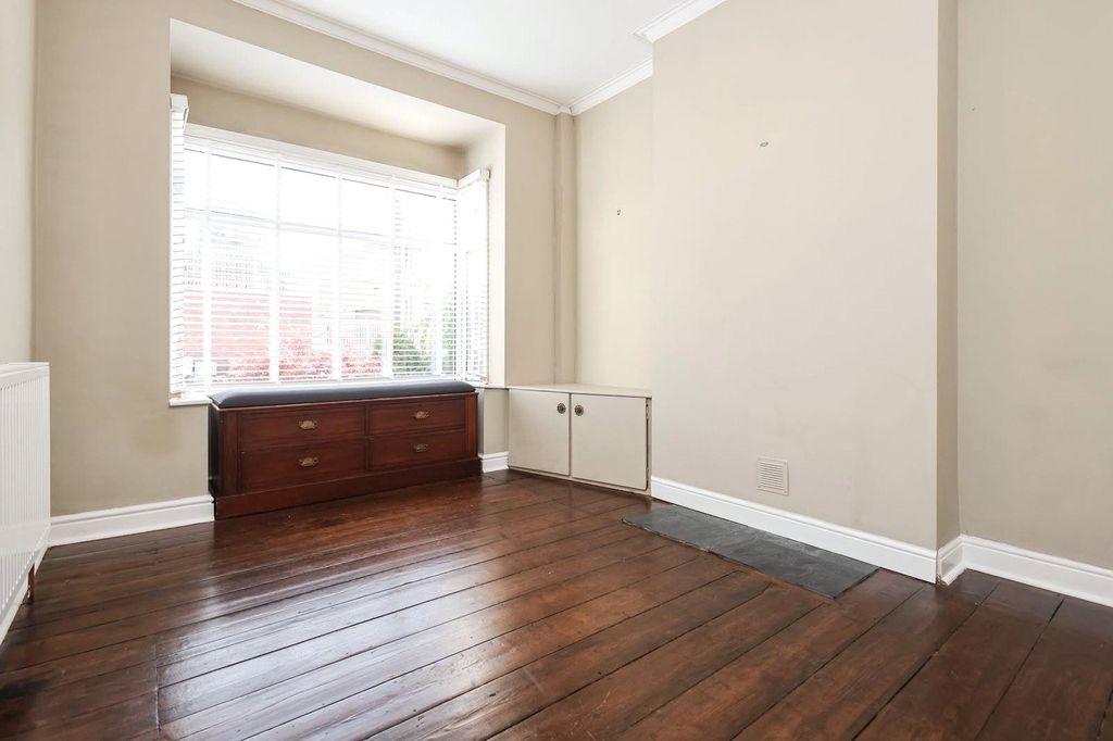 Property photo 2 of 19 Picture No. 29