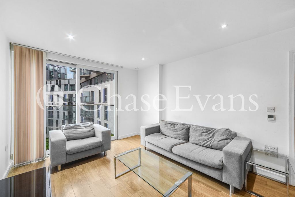 Property photo 2 of 11 Living Area