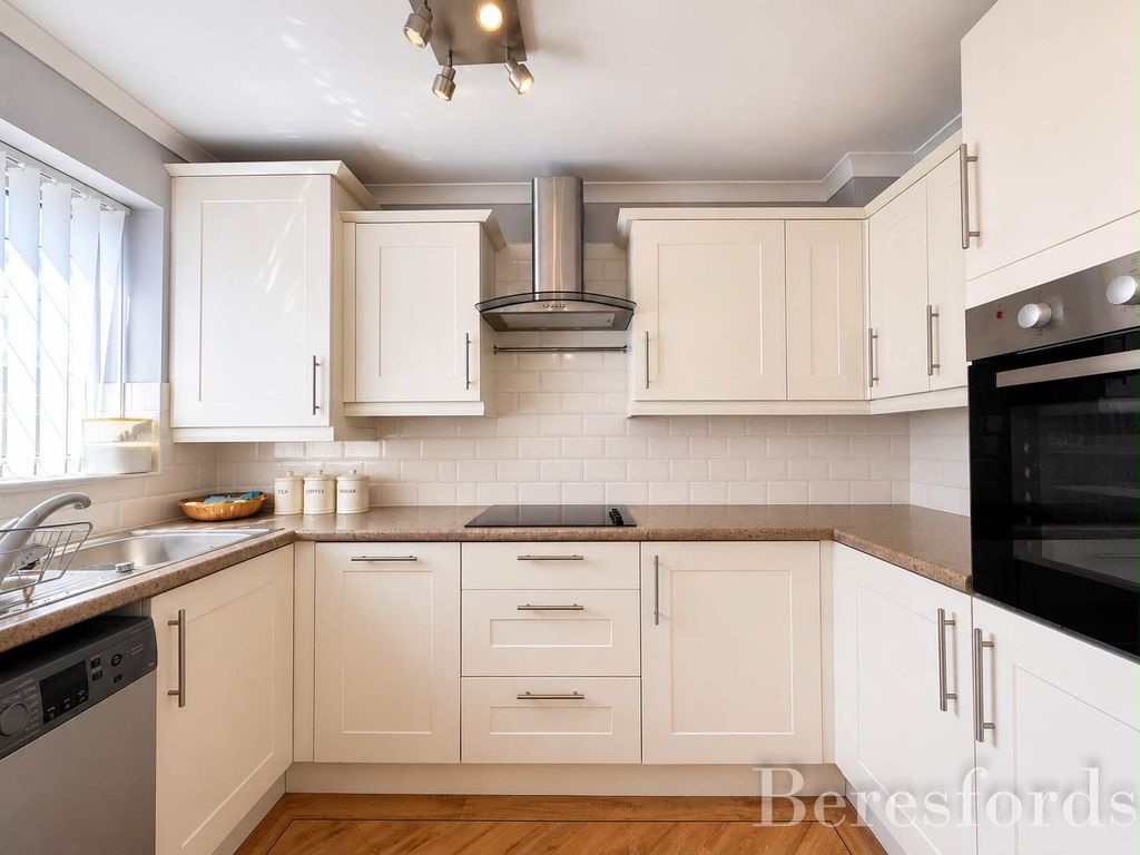 Property photo 2 of 11 Picture No. 10