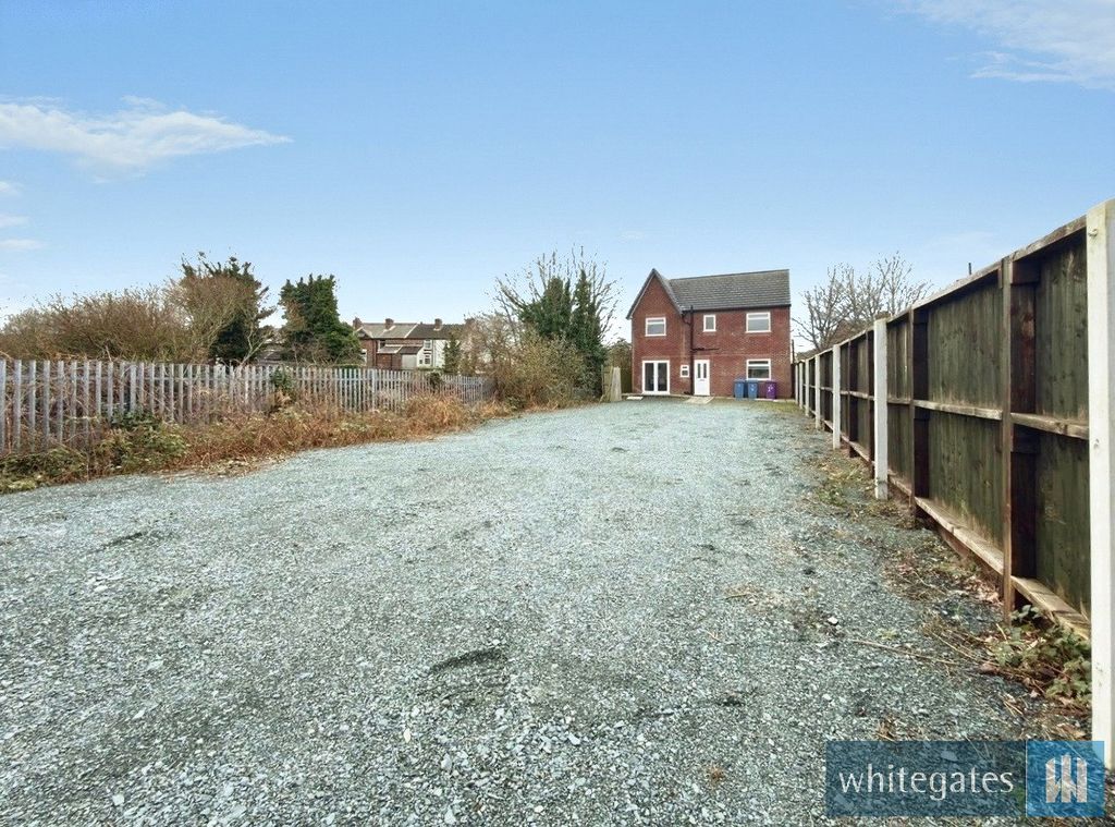 Property photo 2 of 23 Picture No. 04