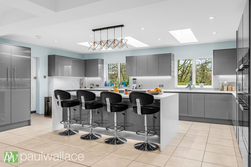 Property photo 2 of 38 Kitchen / Dining Room