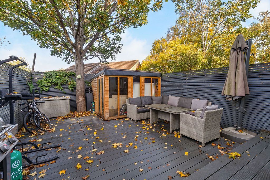 Property photo 3 of 17