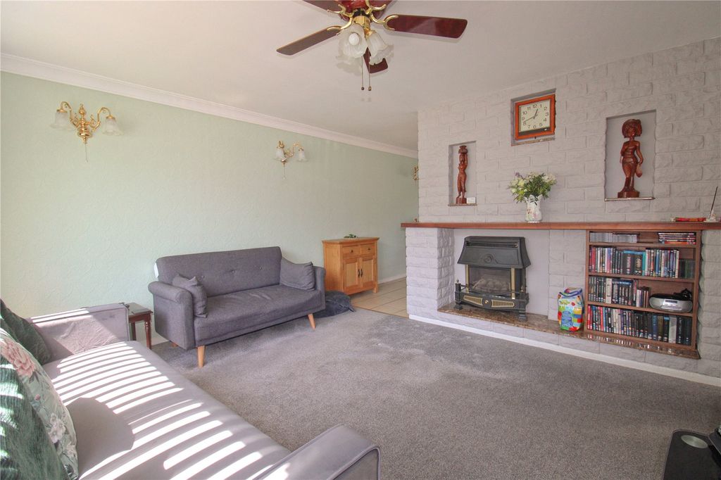 Property photo 3 of 22 Picture No. 15