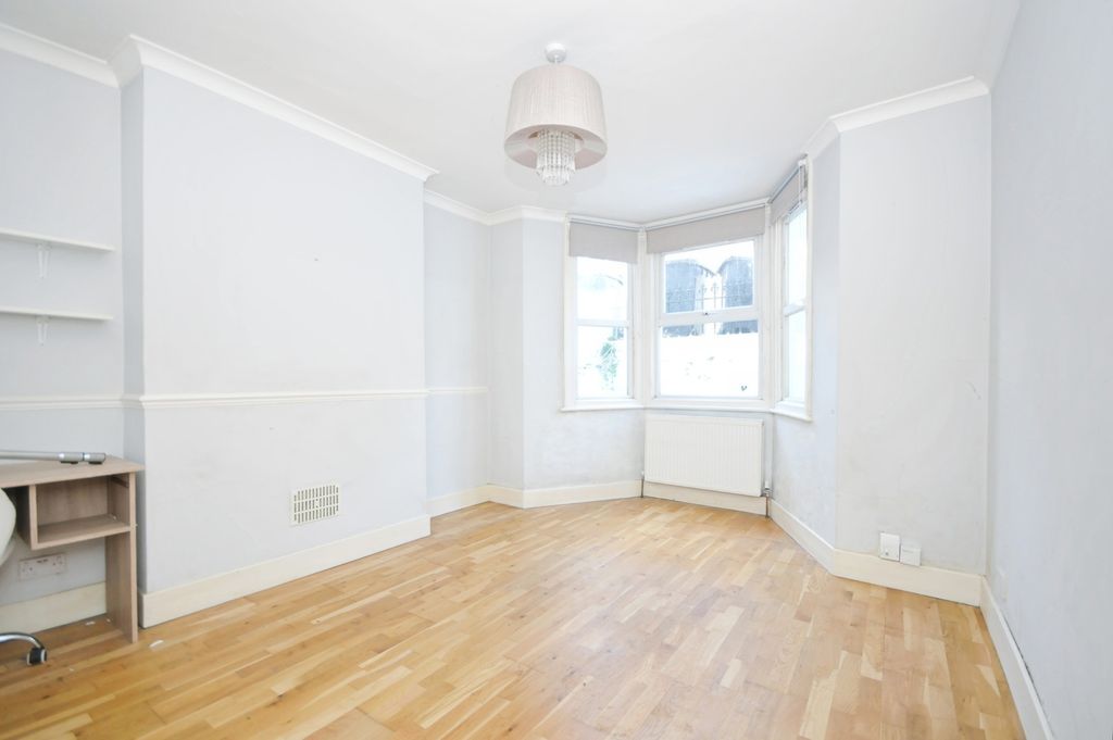 Property photo 3 of 15 Photo