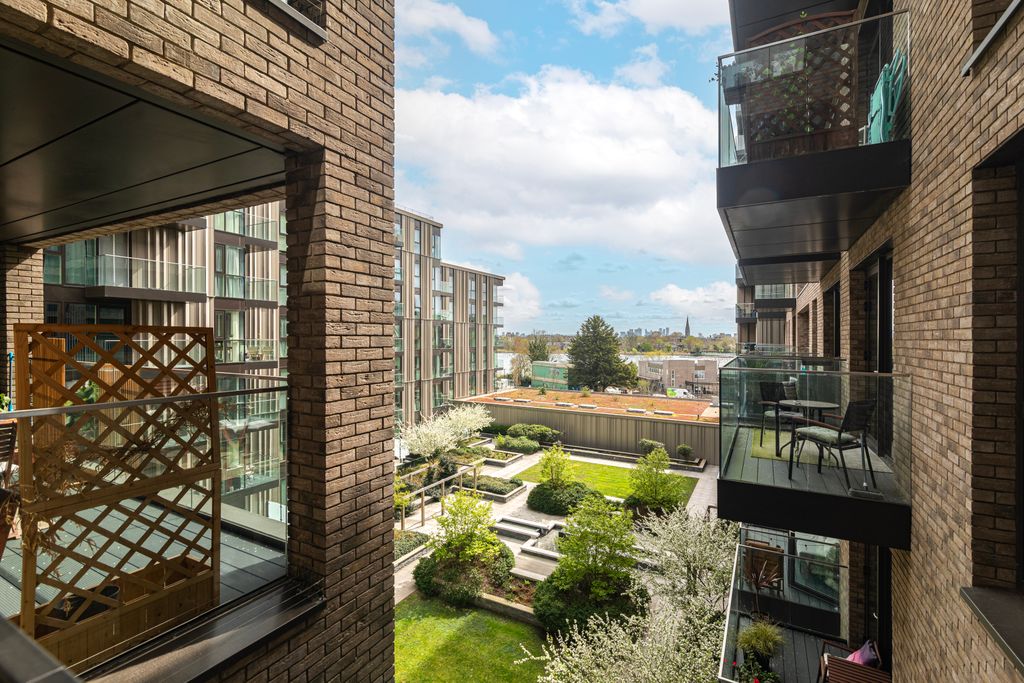 Property photo 3 of 21 641A7133 Copy