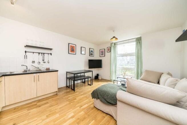 Property photo 1 of 8 Picture No. 05