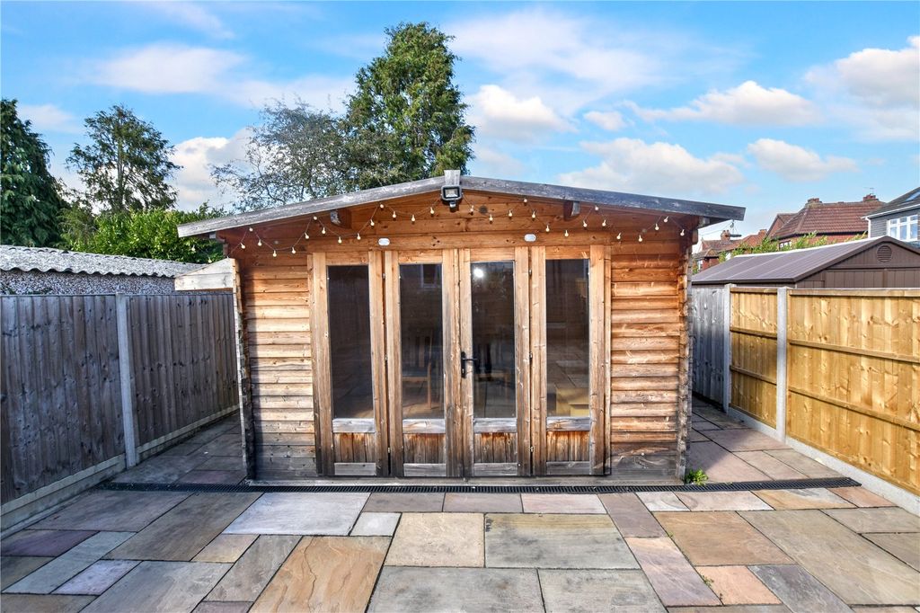 Property photo 3 of 14 Picture No. 02