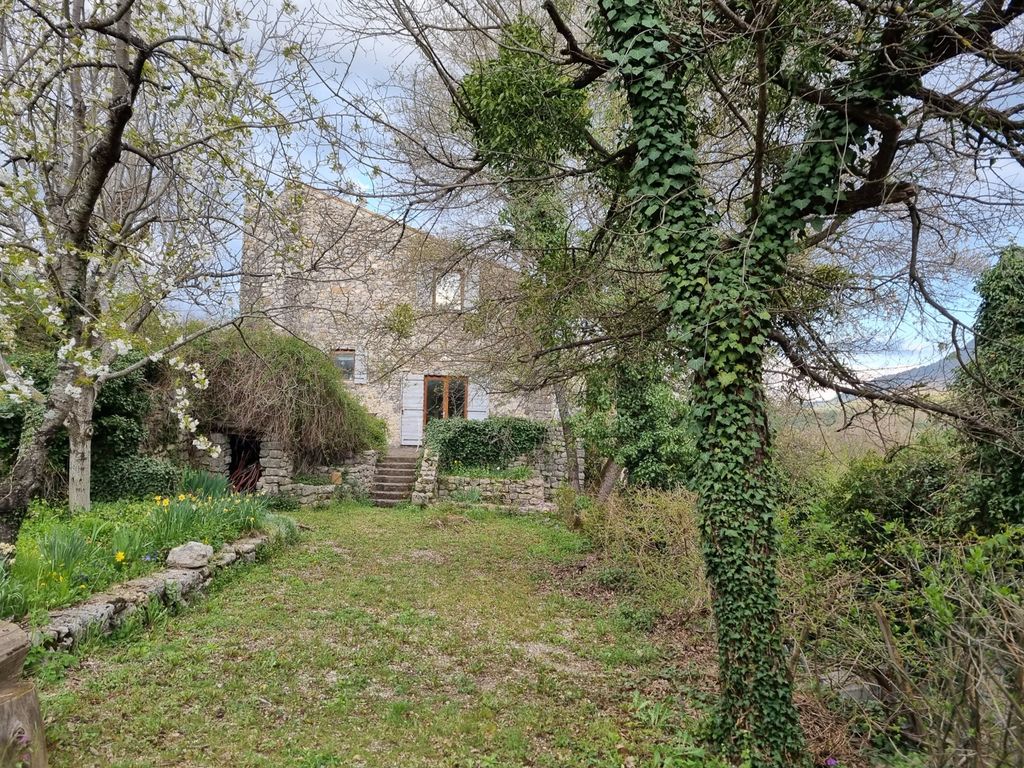 Property photo 3 of 40