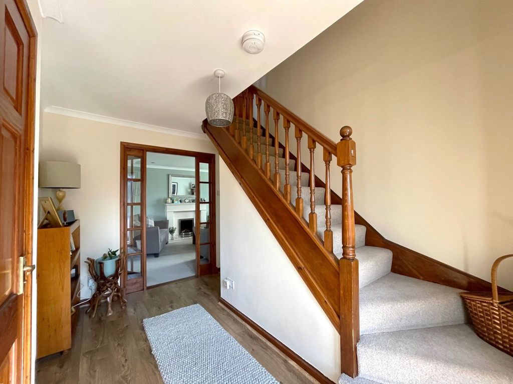 Property photo 3 of 42